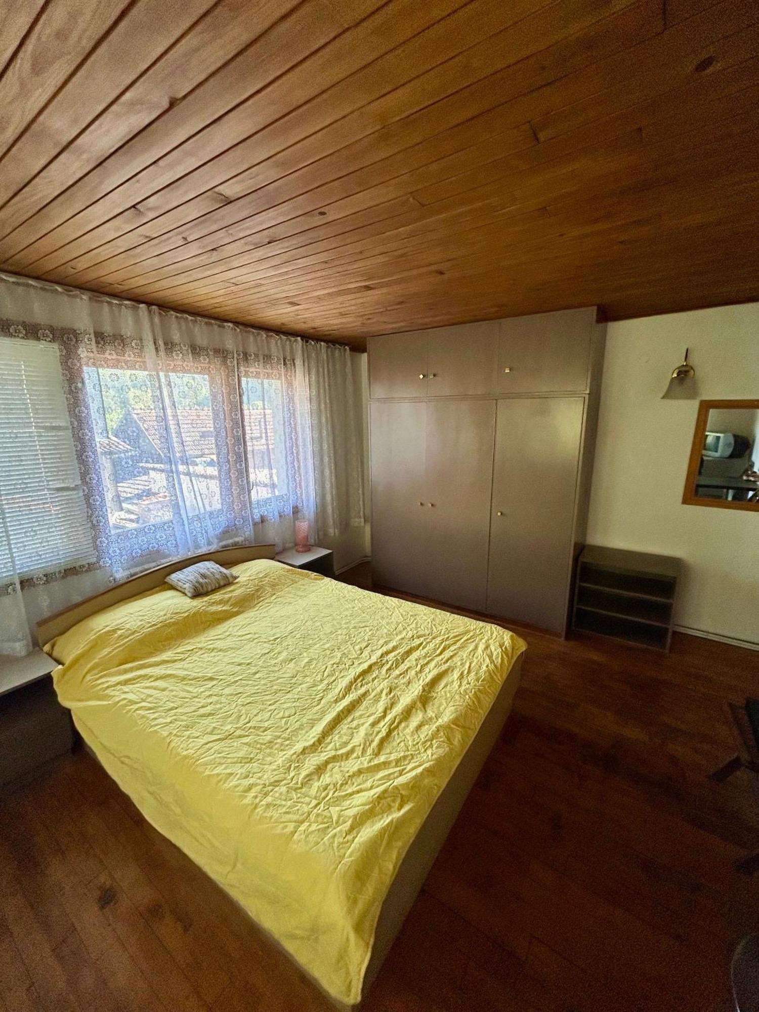 Luylyana Guesthouse Ribarica Exterior photo